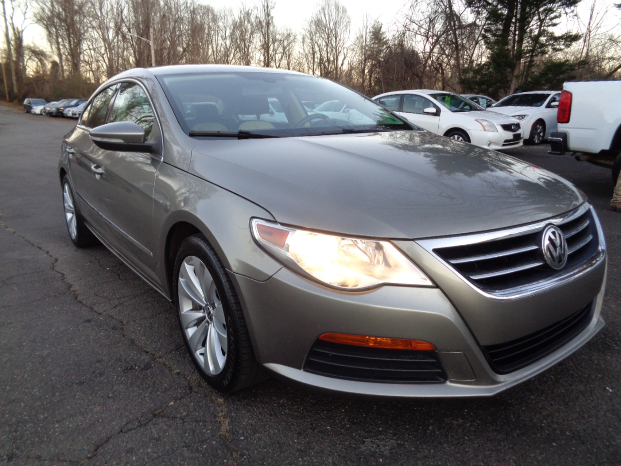 Volkswagen CC Sport PZEV 2011