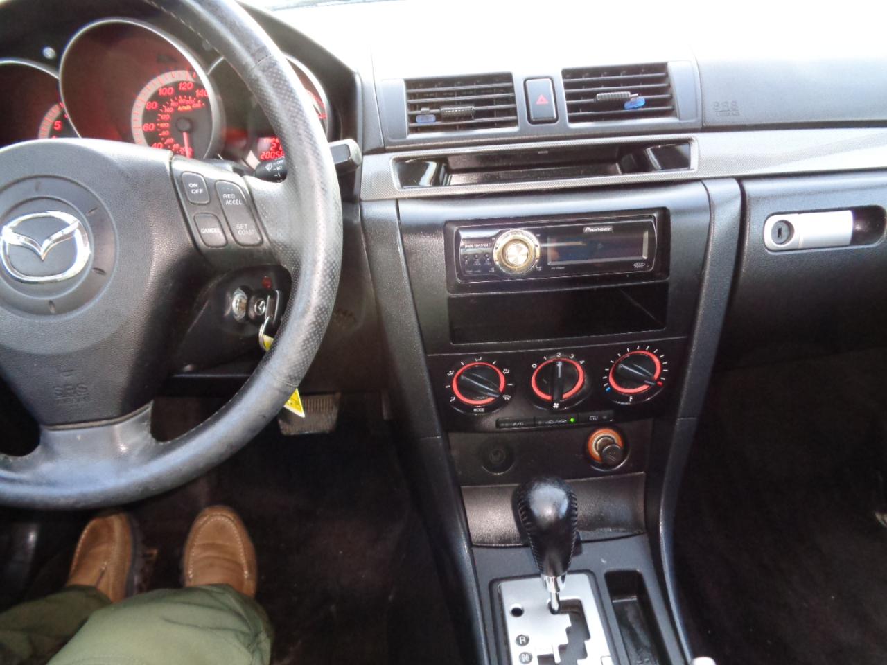 Mazda MAZDA3 s 4-Door 2004