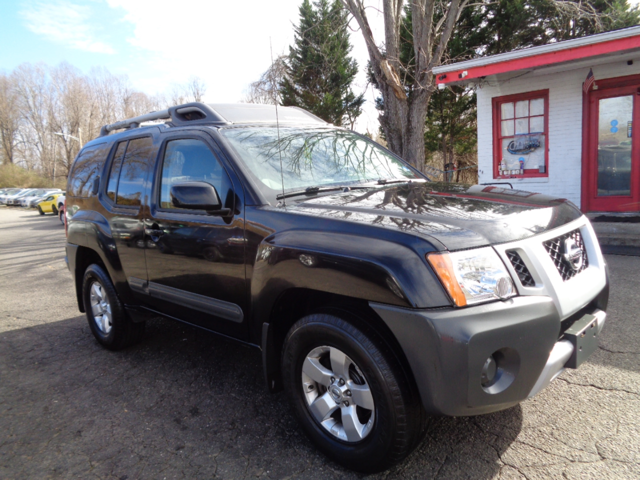 Nissan Xterra X 4WD 2011