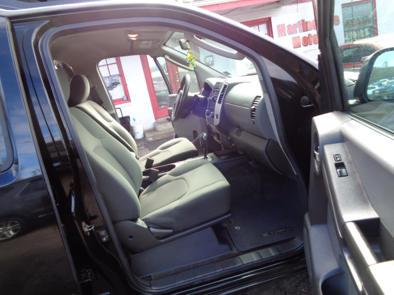 Nissan Xterra X 4WD 2011