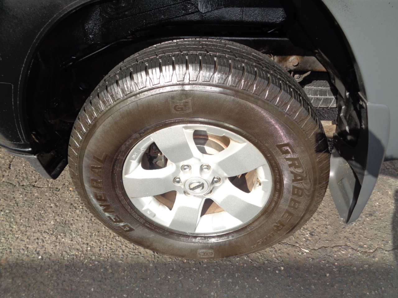 Nissan Xterra X 4WD 2011