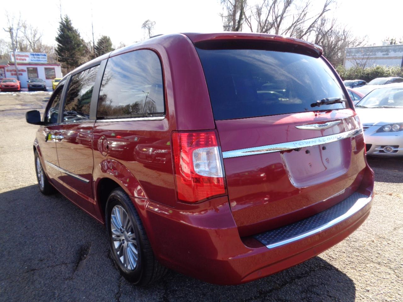 Chrysler Town & Country Touring-L 2016