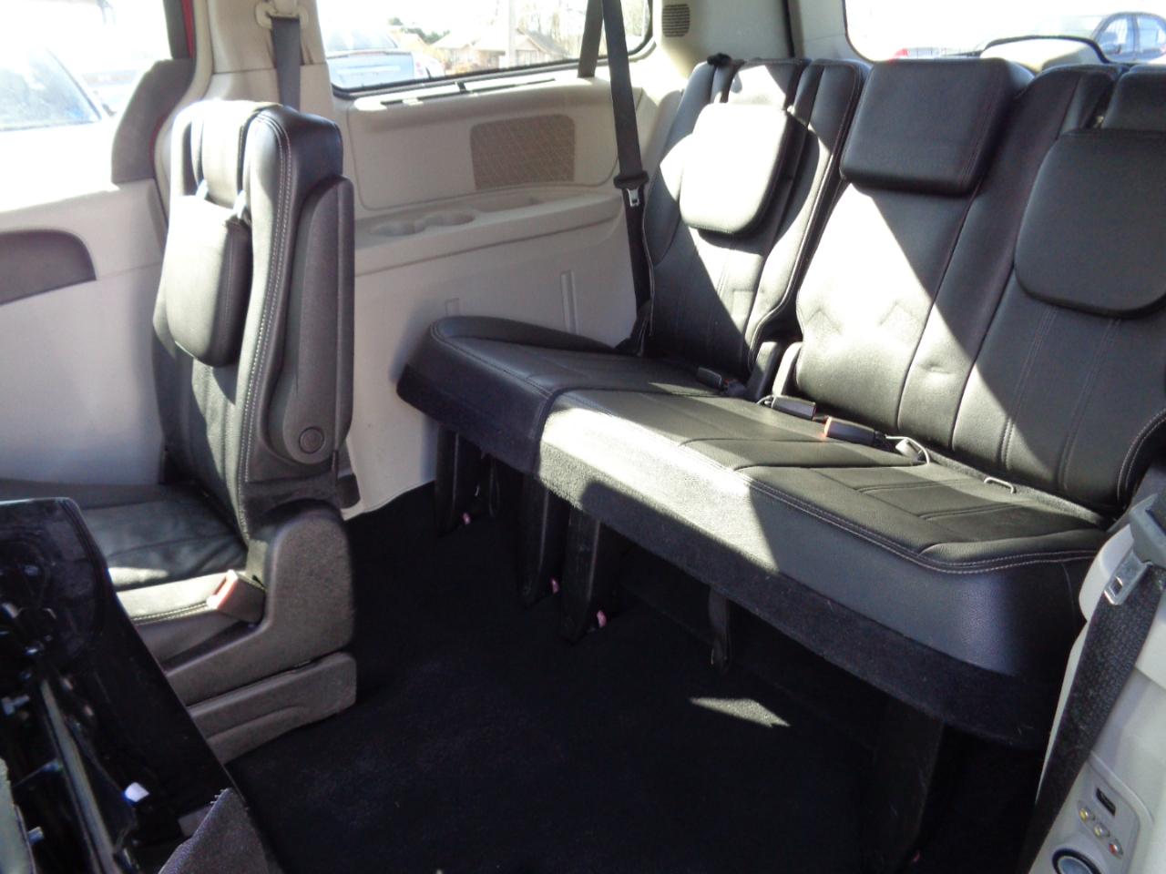 Chrysler Town & Country Touring-L 2016