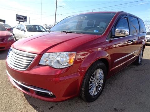 2016 Chrysler Town & Country Touring-L