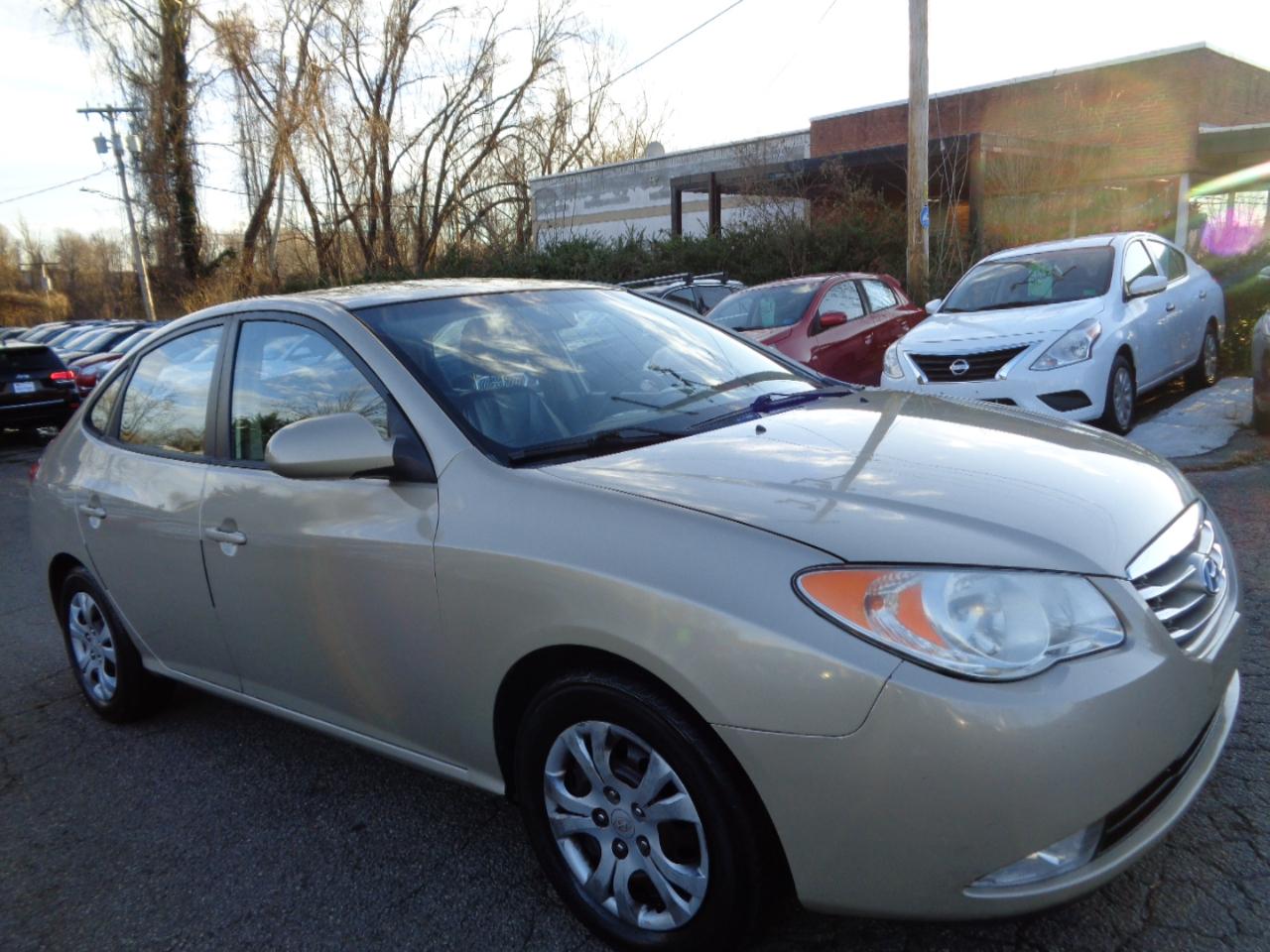 Hyundai Elantra  2010