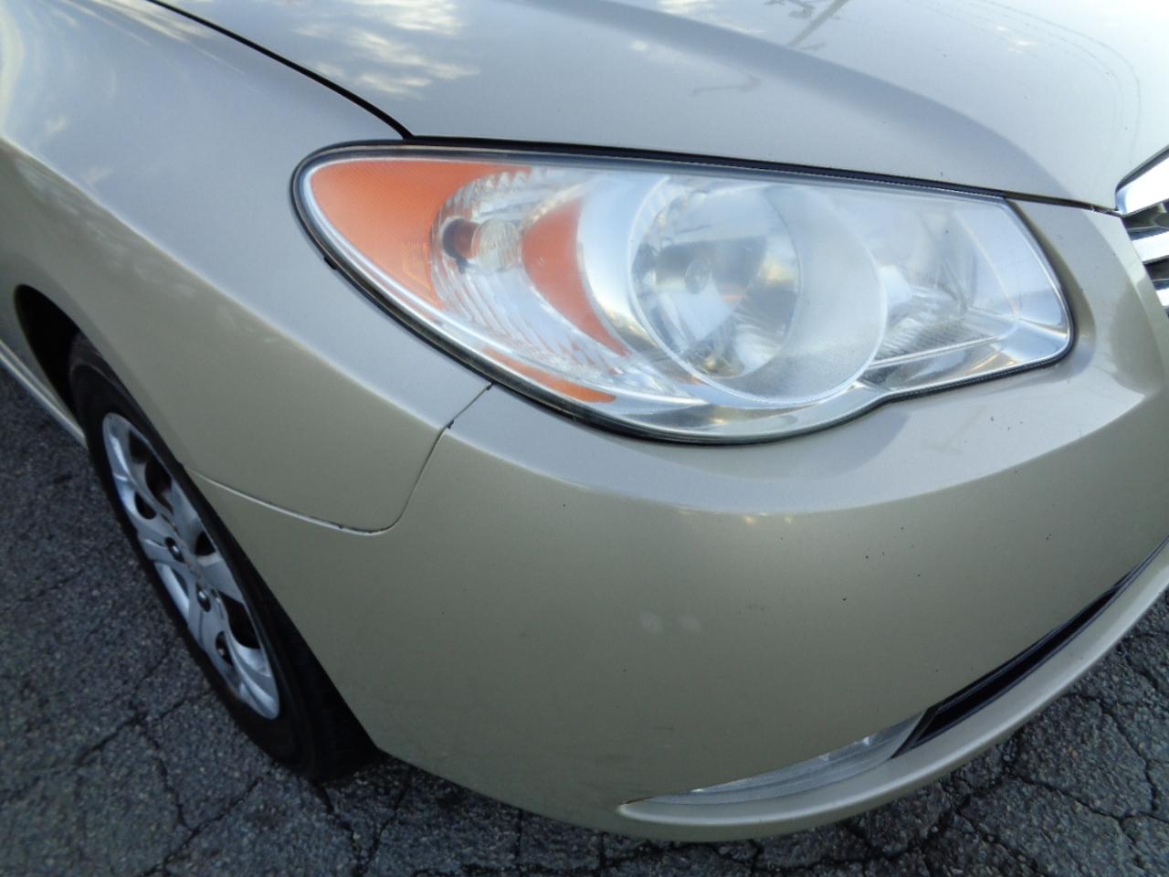 Hyundai Elantra  2010