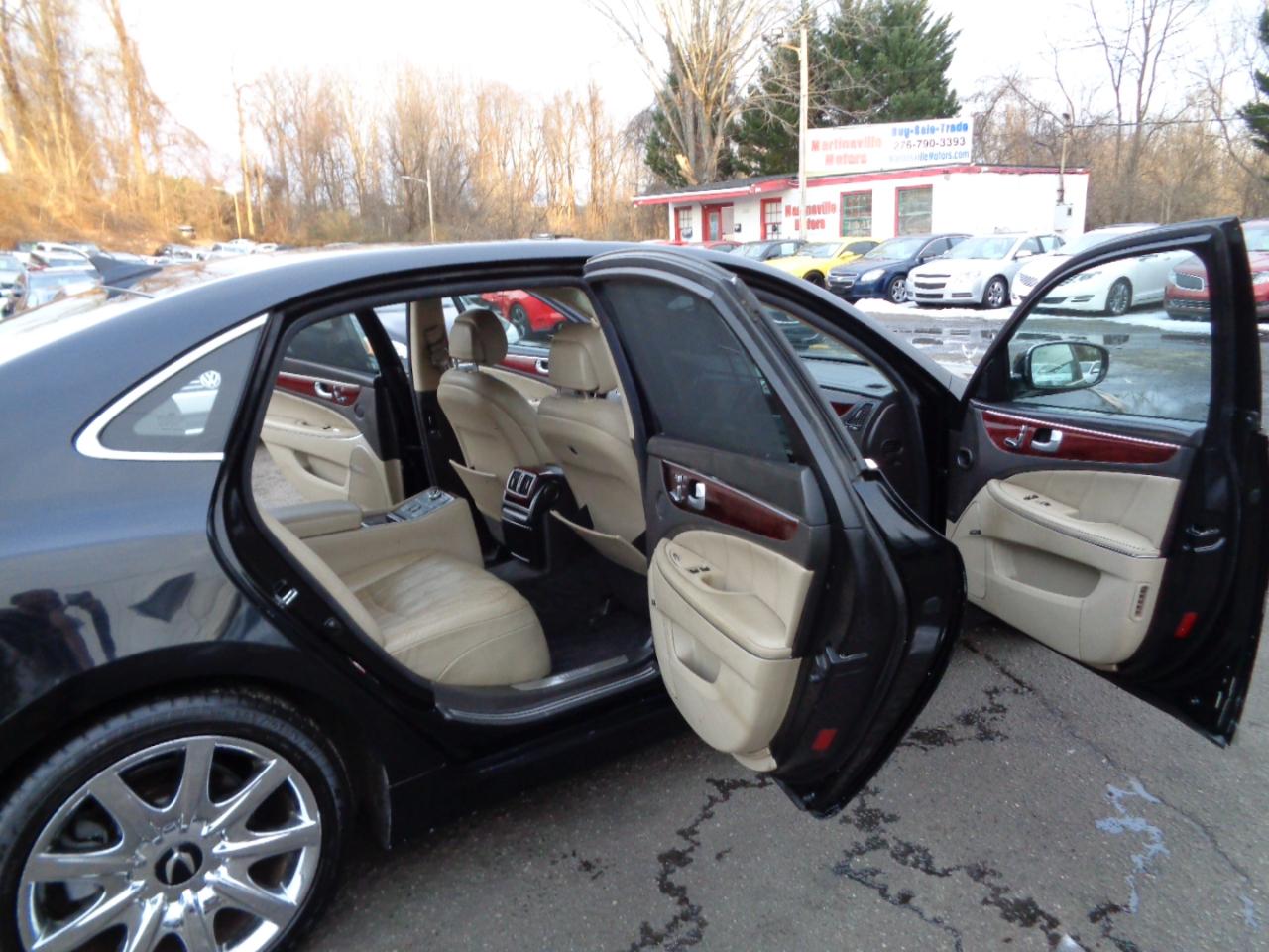 Hyundai Equus Signature 2013