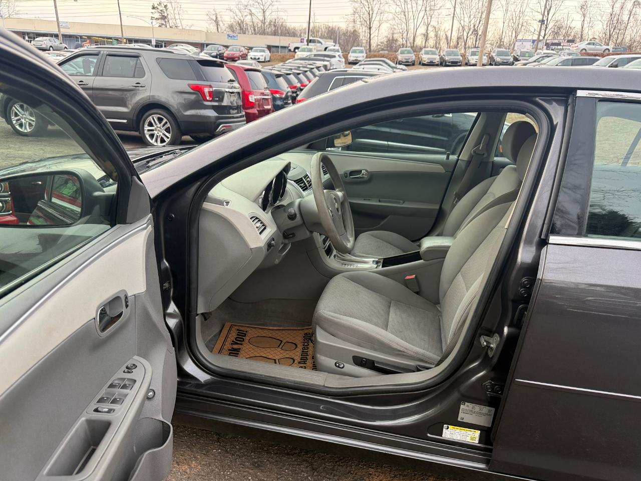 Chevrolet Malibu LS 2010