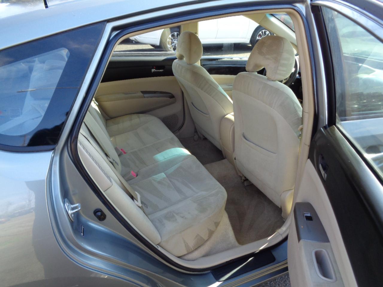 Toyota Prius 4-Door Liftback 2004