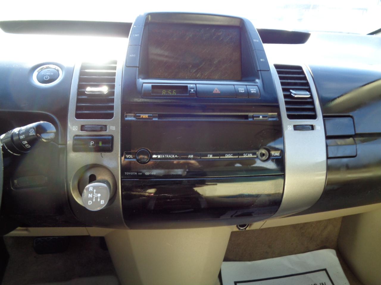 Toyota Prius 4-Door Liftback 2004