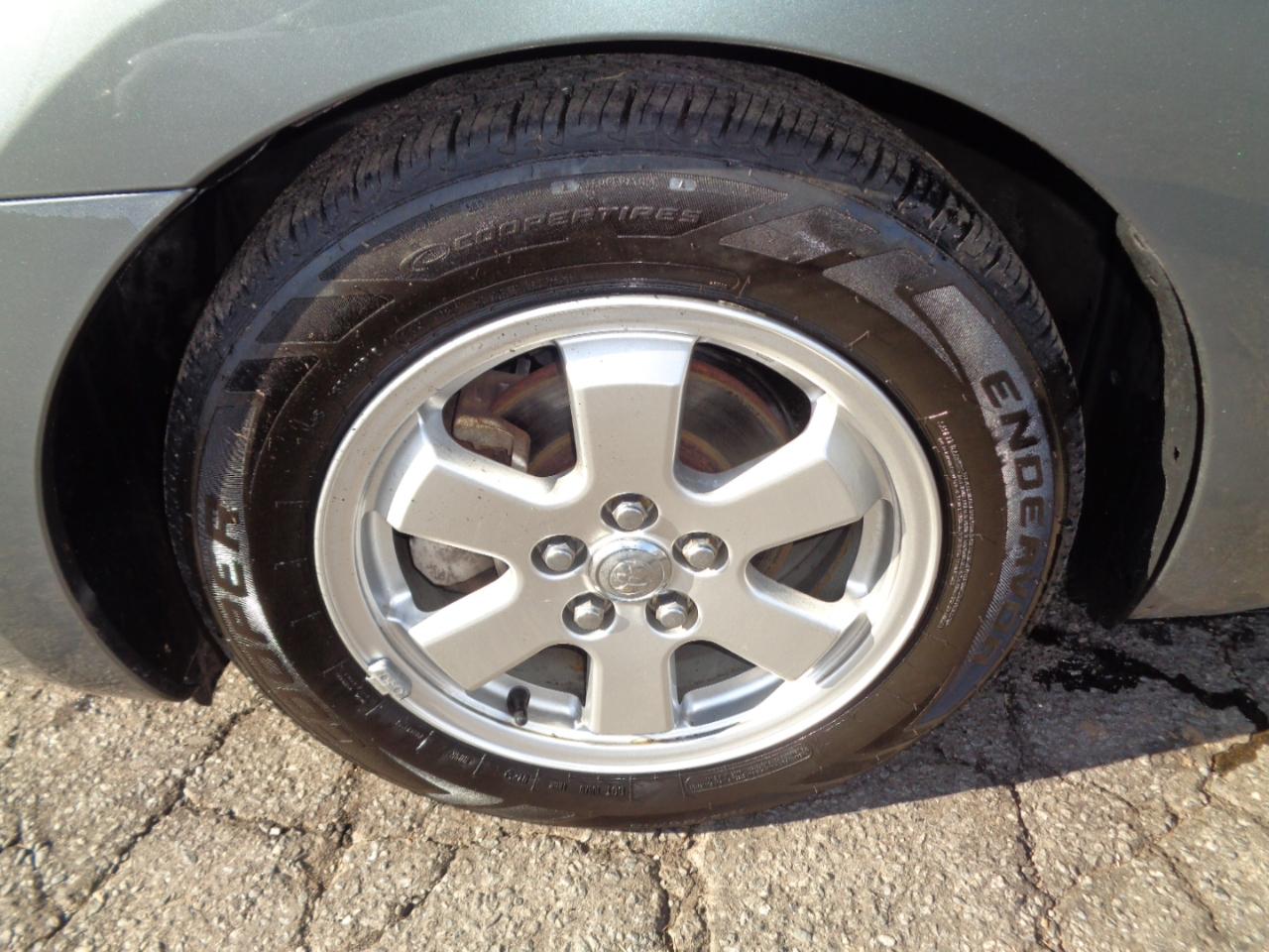 Toyota Prius 4-Door Liftback 2004