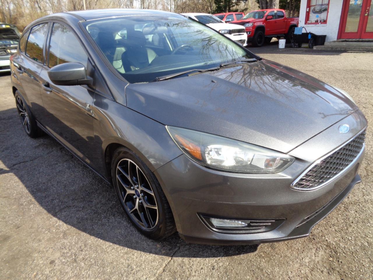 Ford Focus SE Hatch 2016