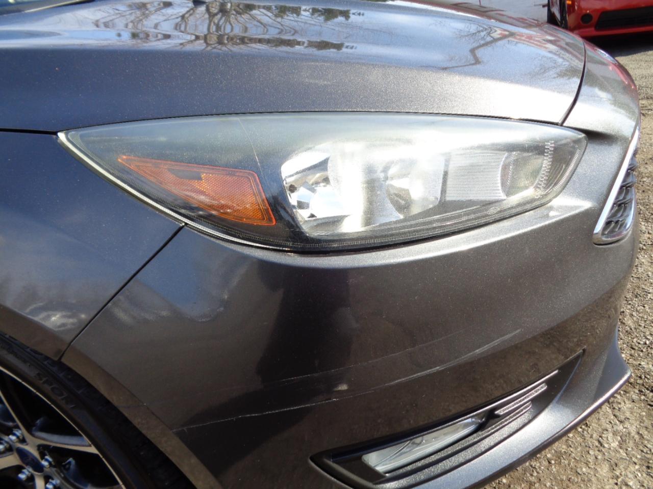 Ford Focus SE Hatch 2016