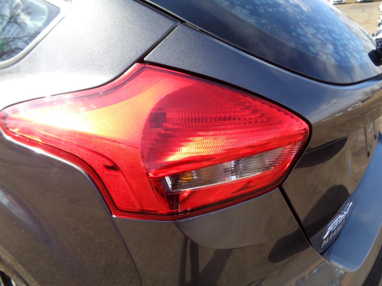 Ford Focus SE Hatch 2016