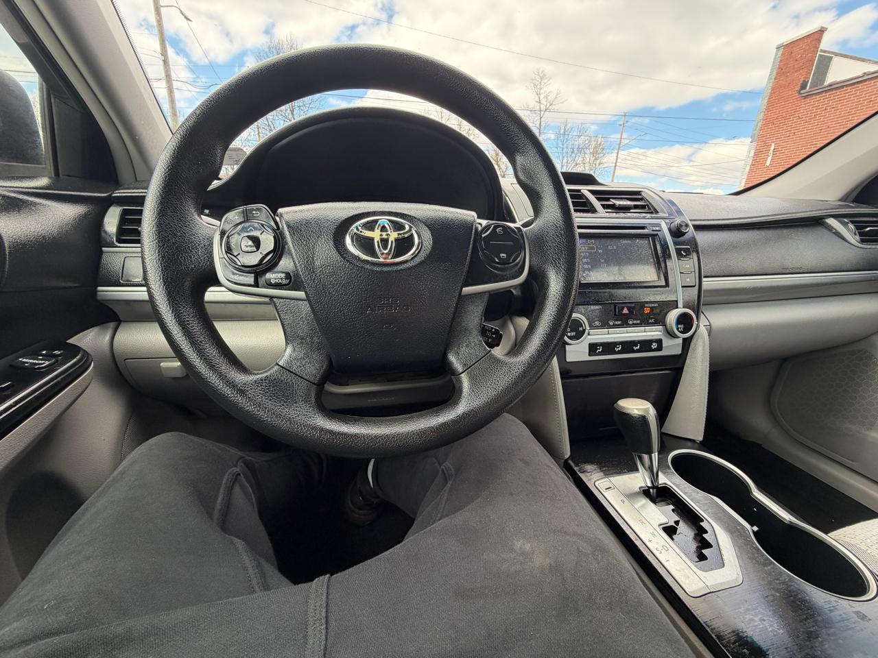 Toyota Camry L 2012
