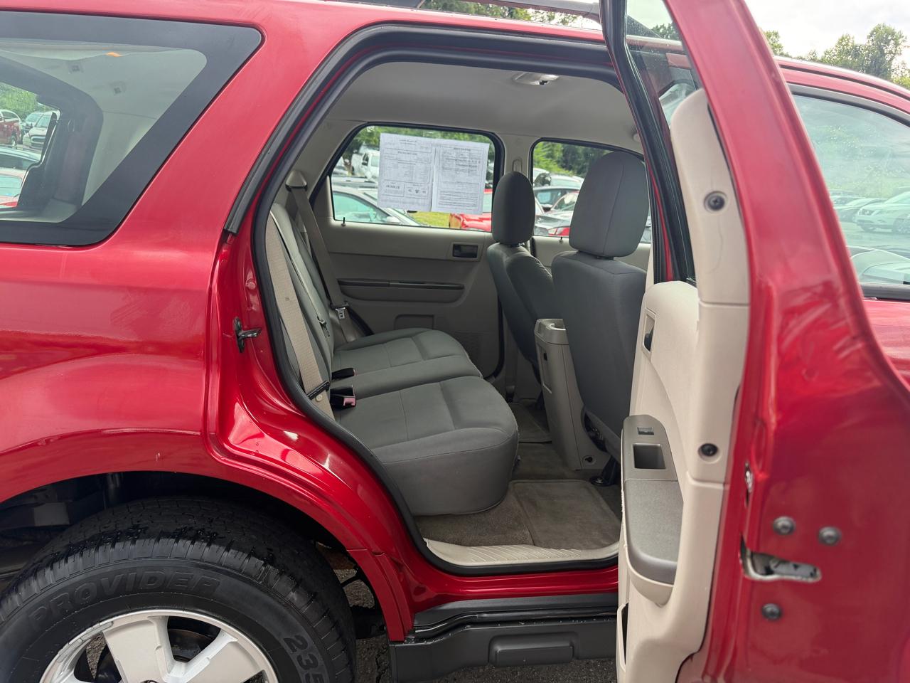 Ford Escape XLS FWD 2010