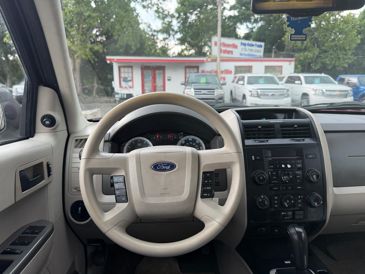 Ford Escape XLS FWD 2010
