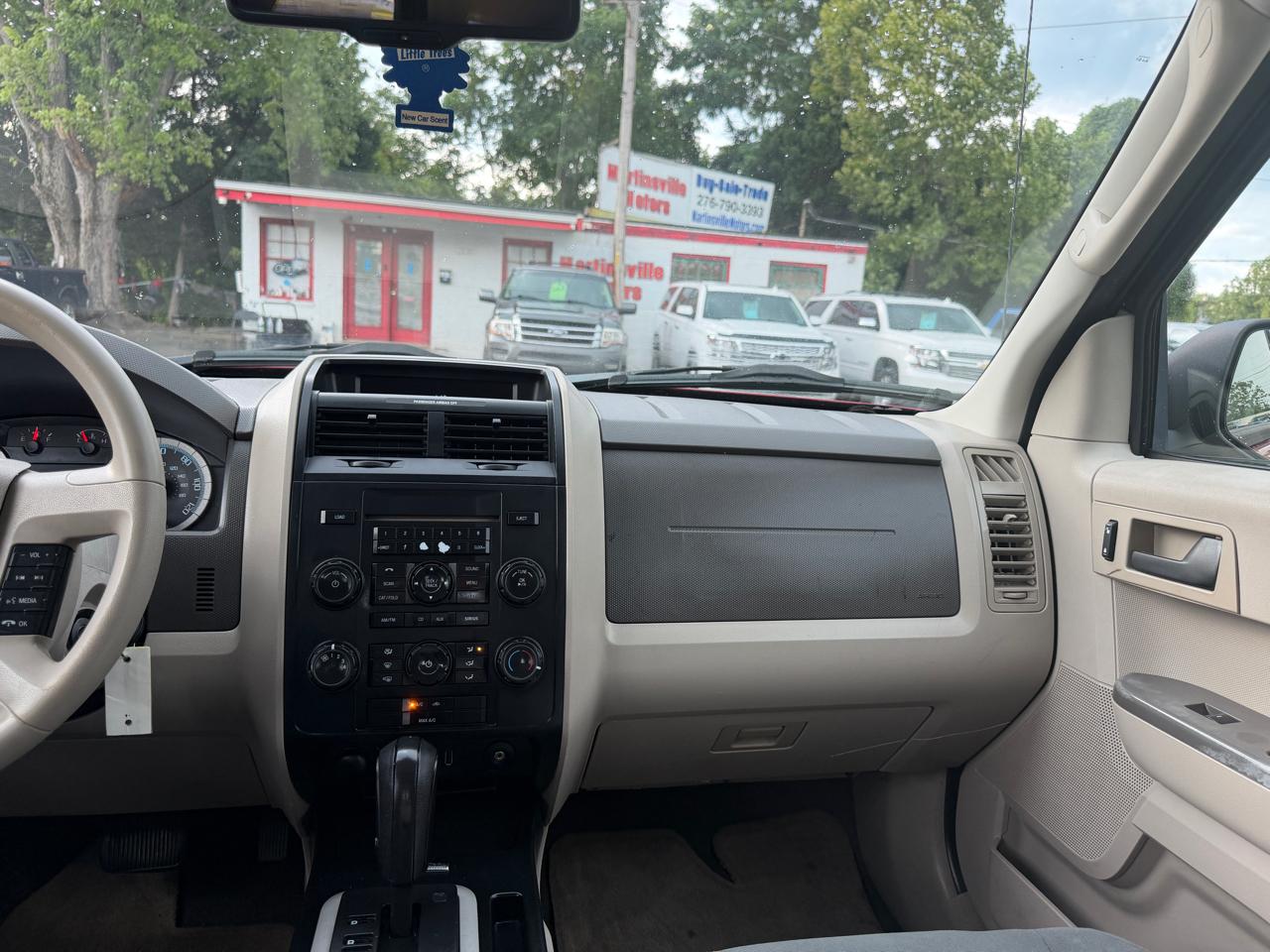 Ford Escape XLS FWD 2010