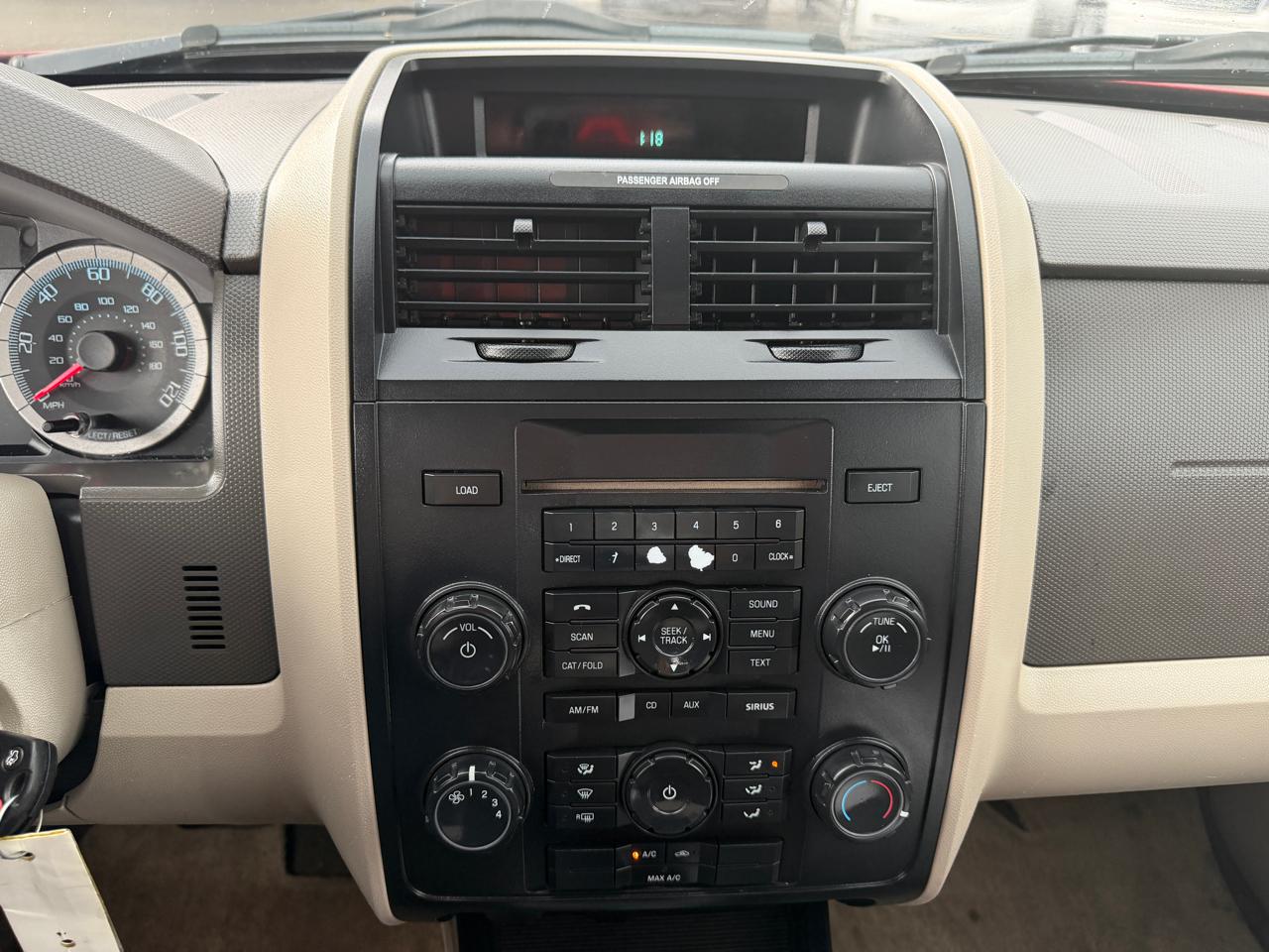 Ford Escape XLS FWD 2010