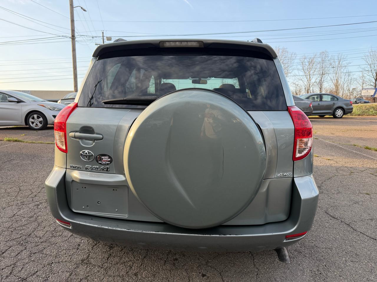 Toyota RAV4 Base V6 4WD 2008