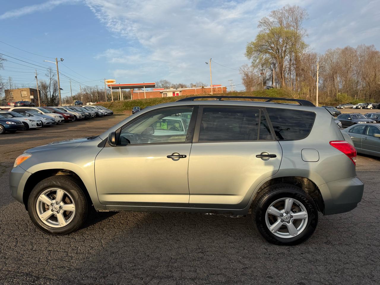 Toyota RAV4 Base V6 4WD 2008