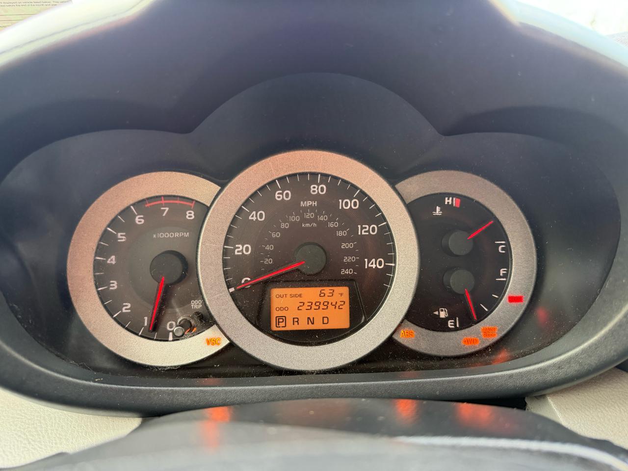 Toyota RAV4 Base V6 4WD 2008