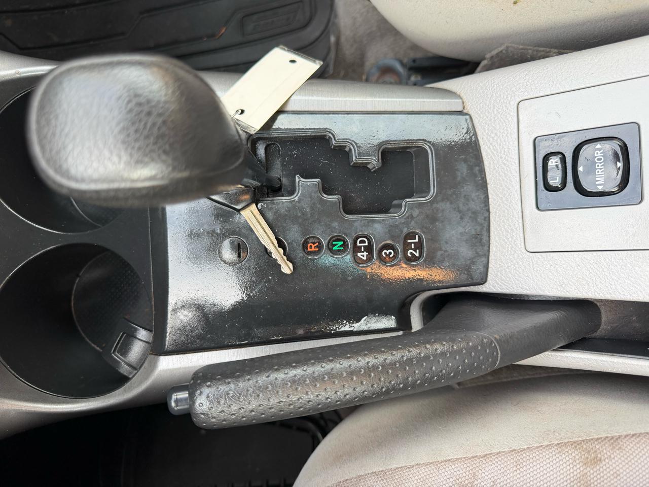 Toyota RAV4 Base V6 4WD 2008