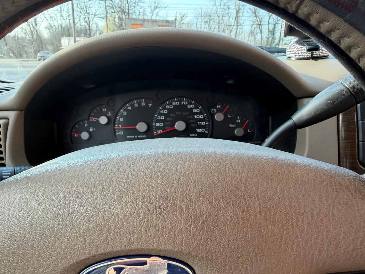 Ford Explorer Eddie Bauer 4.0L 2WD 2005