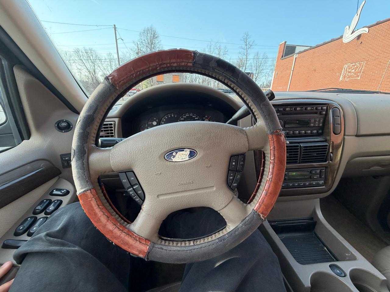 Ford Explorer Eddie Bauer 4.0L 2WD 2005