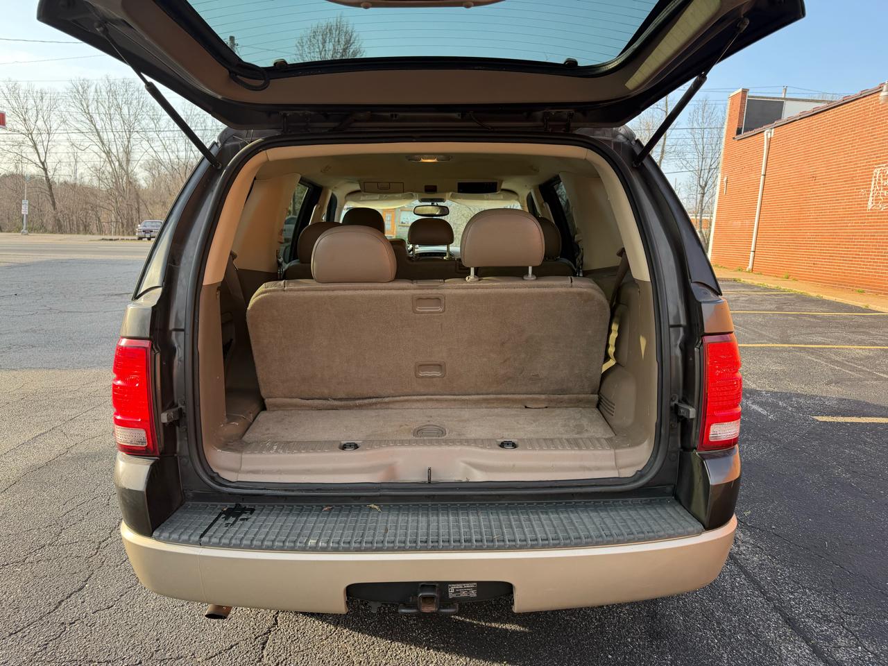 Ford Explorer Eddie Bauer 4.0L 2WD 2005