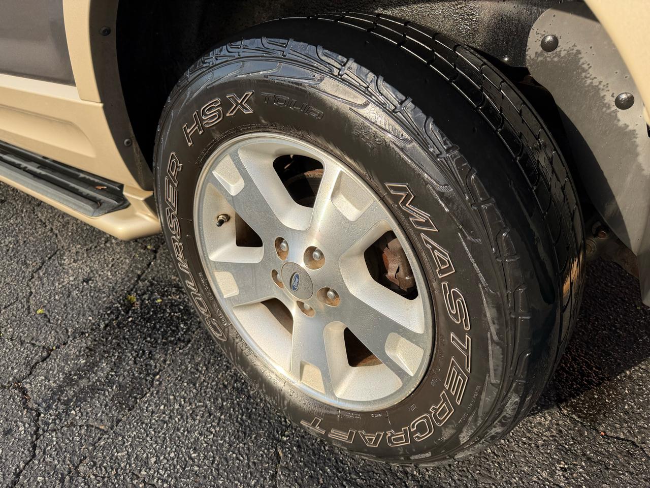 Ford Explorer Eddie Bauer 4.0L 2WD 2005