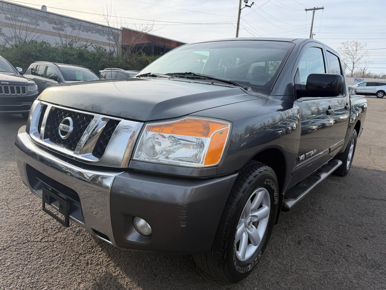 Nissan Titan S Crew Cab 2WD 2012