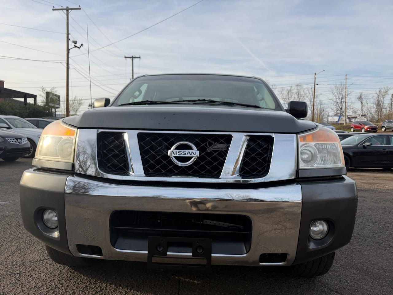 Nissan Titan S Crew Cab 2WD 2012