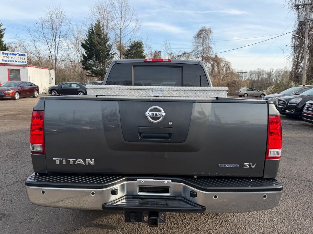 Nissan Titan S Crew Cab 2WD 2012