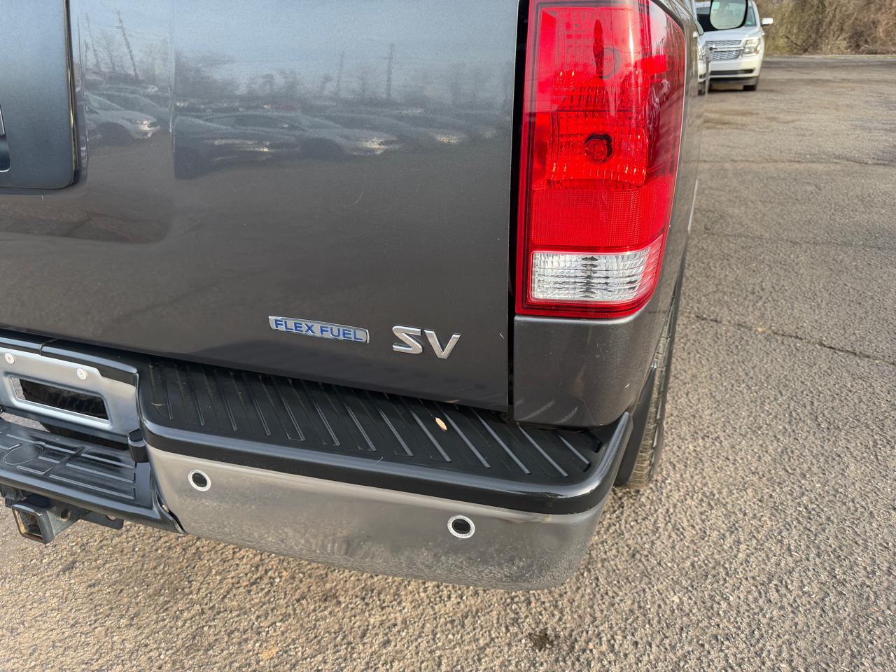 Nissan Titan S Crew Cab 2WD 2012