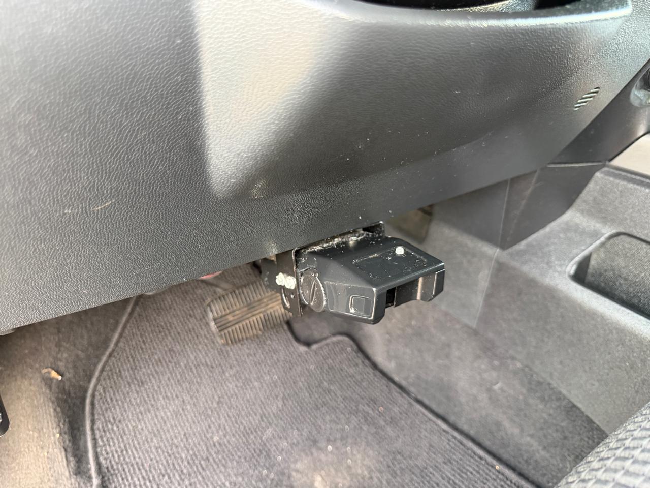 Nissan Titan S Crew Cab 2WD 2012