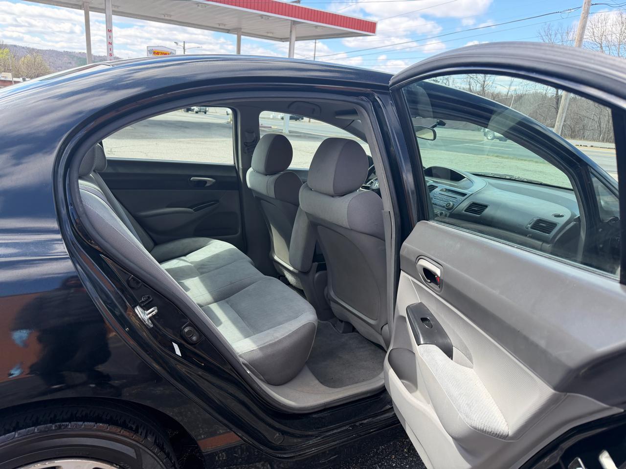 Honda Civic LX sedan 2010