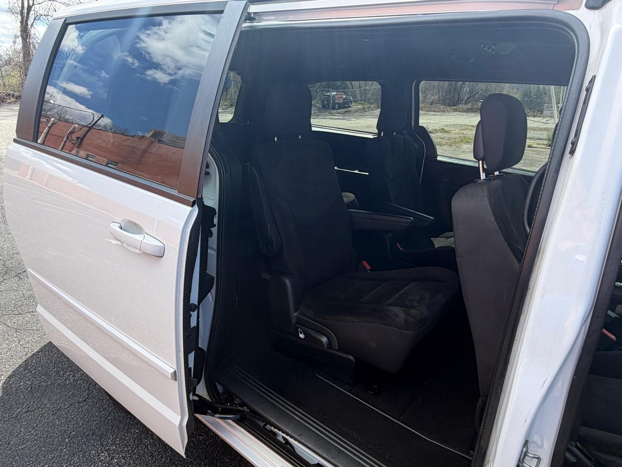 Dodge Grand Caravan SE 2017