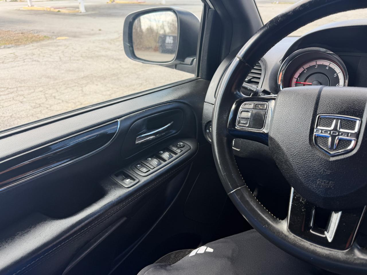 Dodge Grand Caravan SE 2017