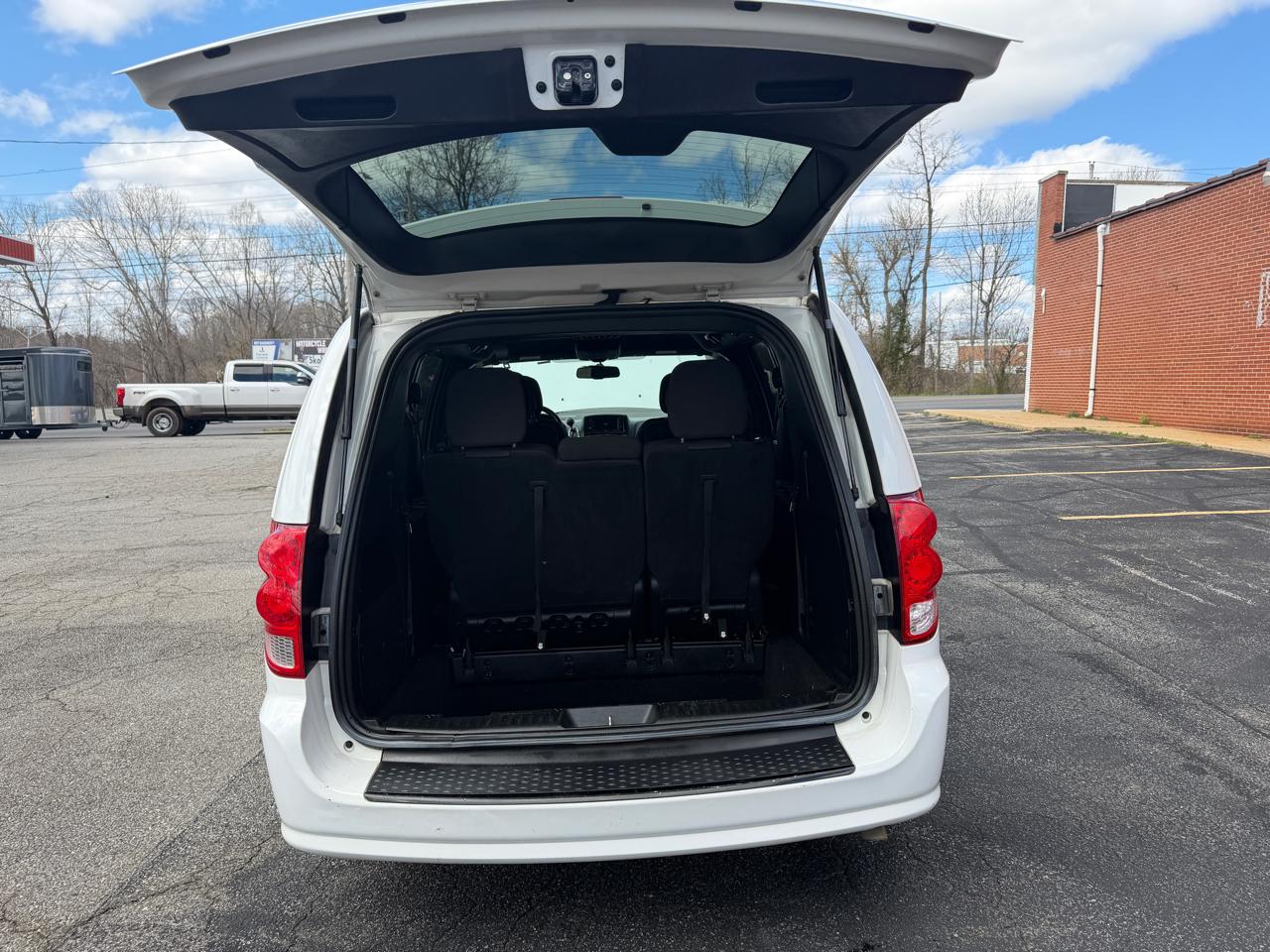 Dodge Grand Caravan SE 2017