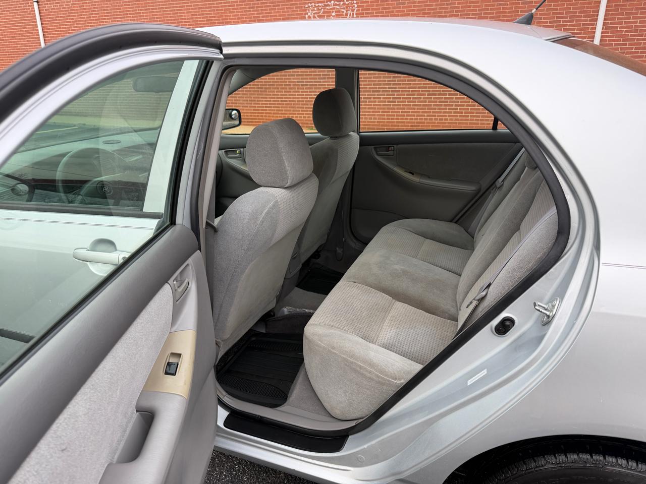 Toyota Corolla CE 2006