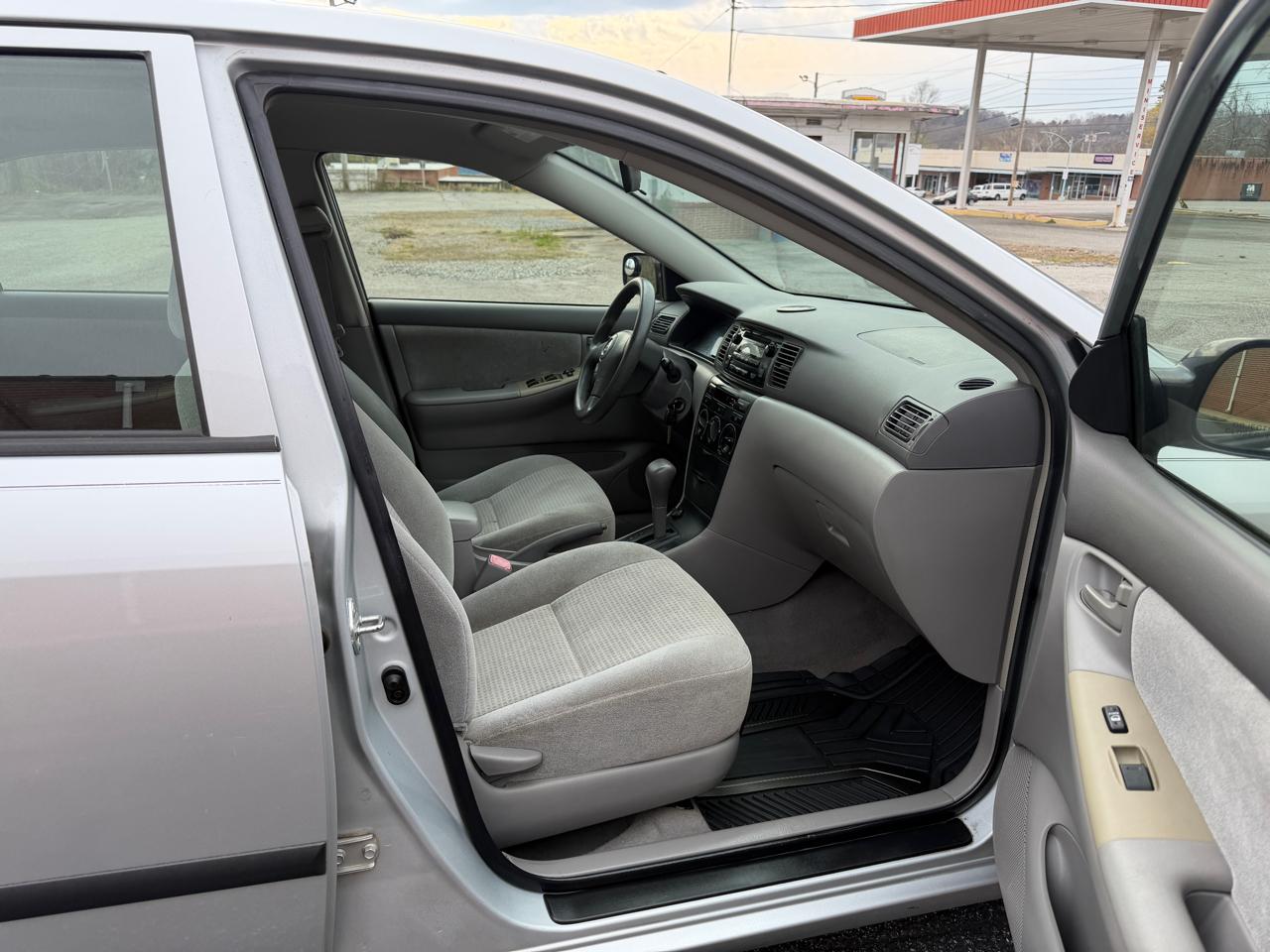 Toyota Corolla CE 2006