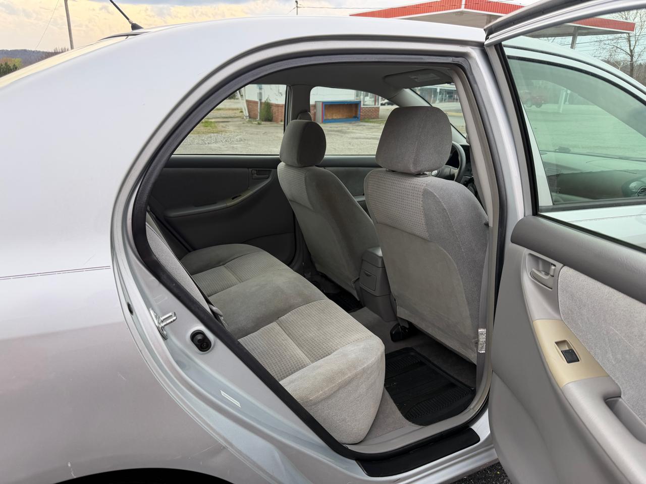 Toyota Corolla CE 2006