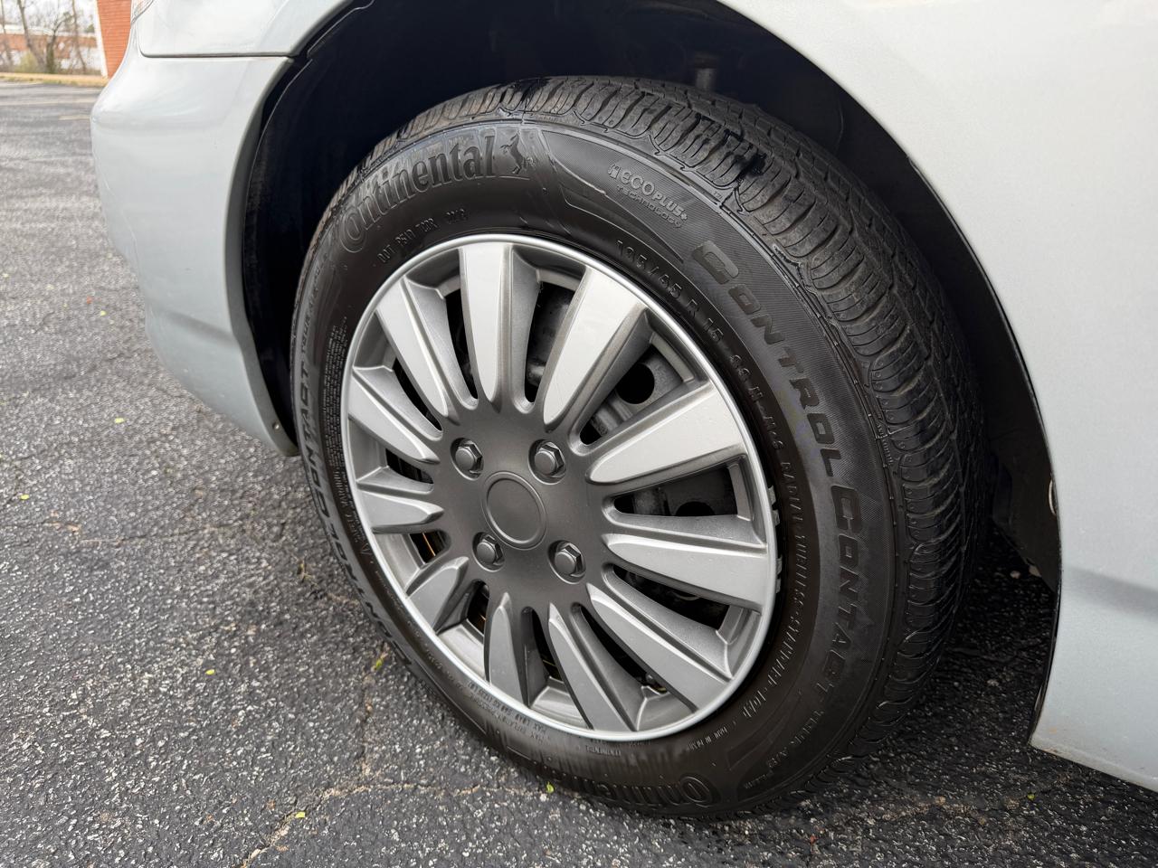 Toyota Corolla CE 2006