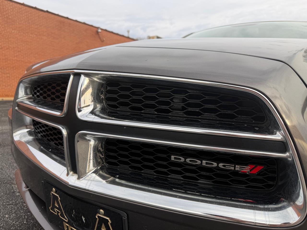 Dodge Charger SE 2014