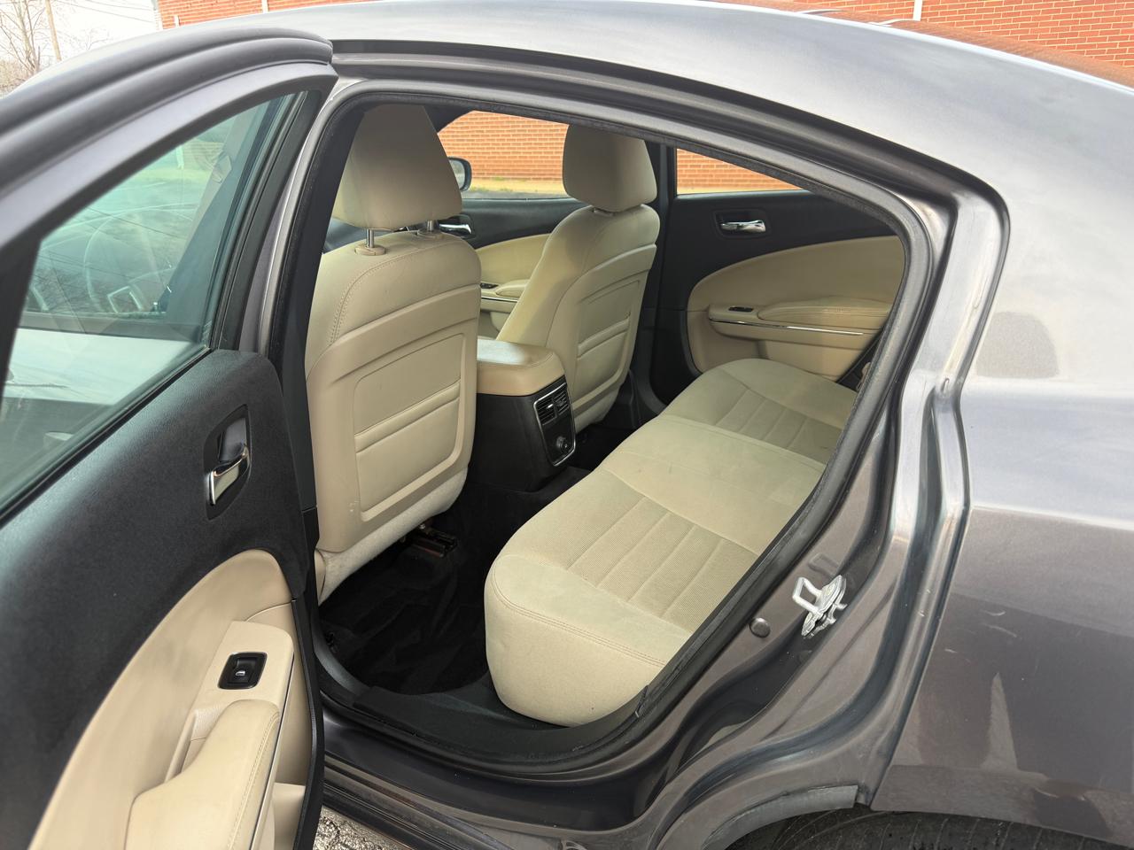 Dodge Charger SE 2014