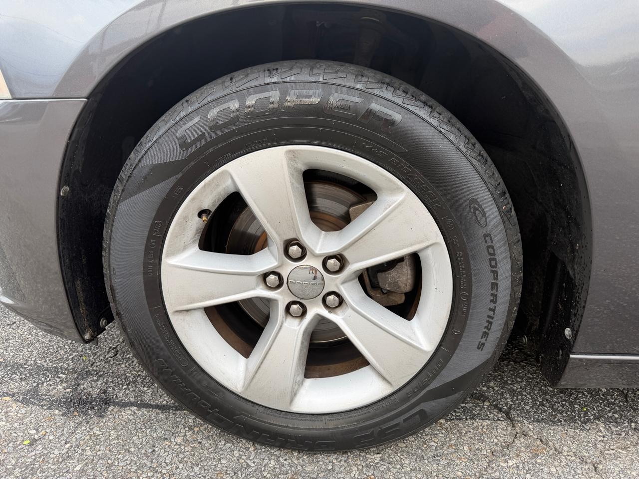 Dodge Charger SE 2014