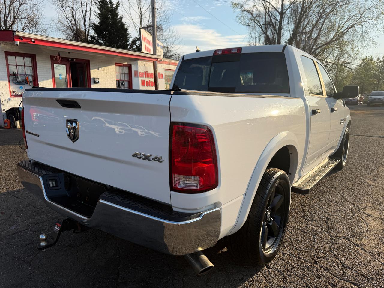 RAM 1500 SLT Crew Cab SWB 4WD 2014