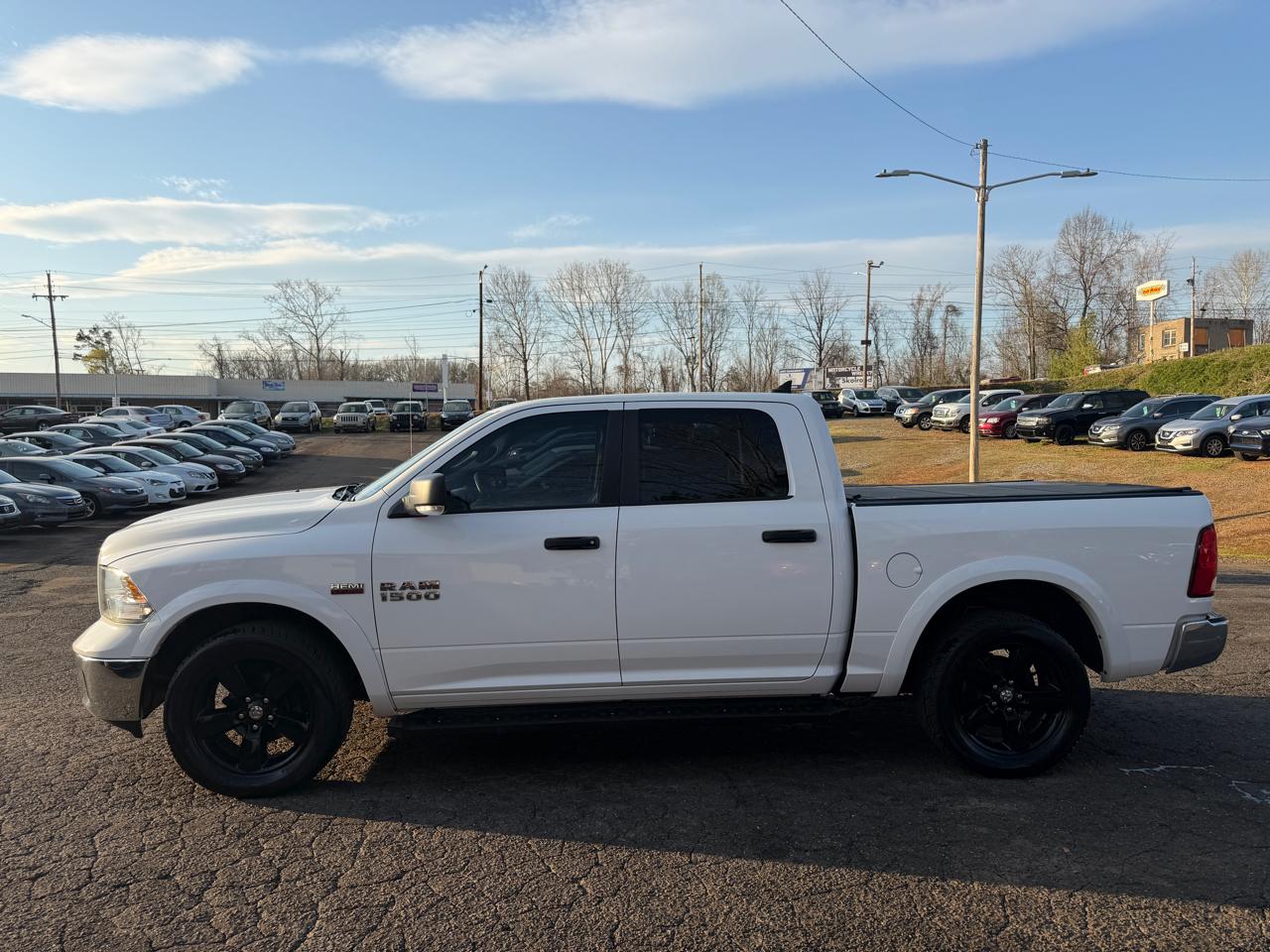 RAM 1500 SLT Crew Cab SWB 4WD 2014