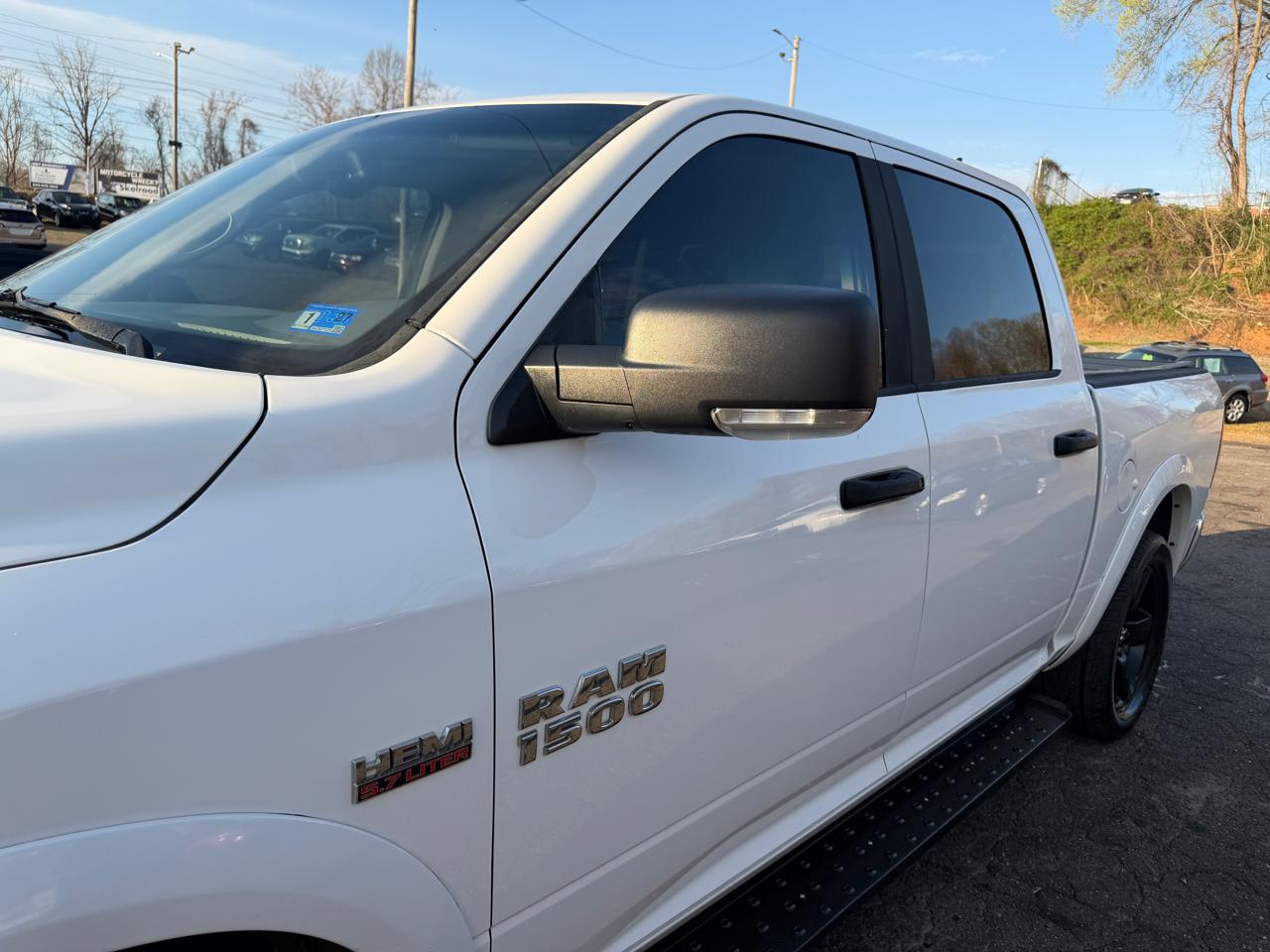 RAM 1500 SLT Crew Cab SWB 4WD 2014